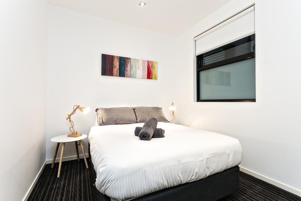Complete Host Halo Apartments Melbourne Exterior foto